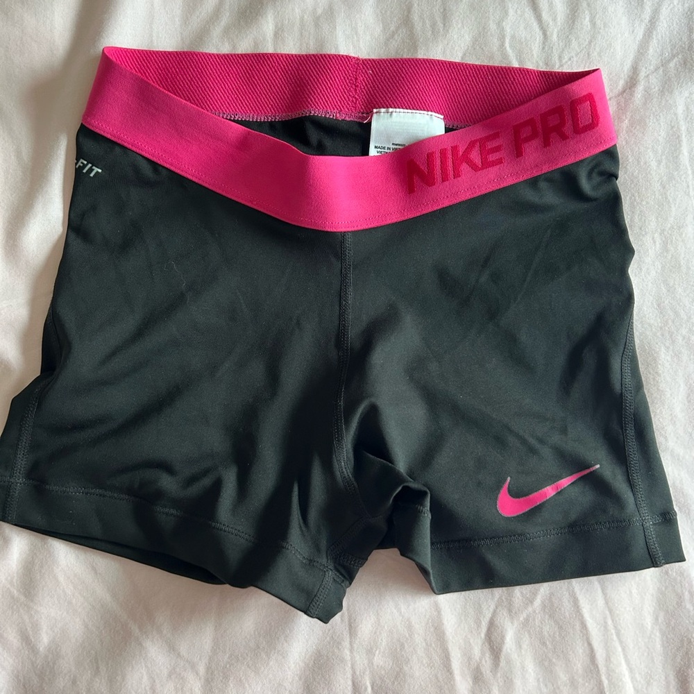 Nike Women's Athletic Shorts in Black and Pink